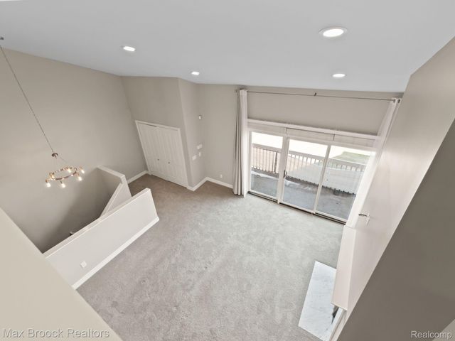6608 MAPLE LAKES Drive, West Bloomfield Charter Township, MI 48322