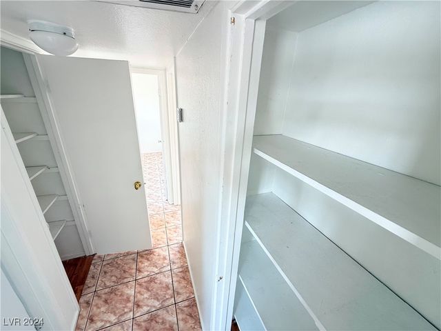 536 North Circle, Las Vegas, NV 89119