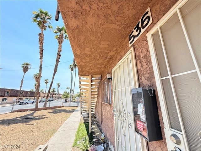 536 North Circle, Las Vegas, NV 89119