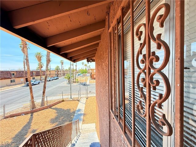 536 North Circle, Las Vegas, NV 89119