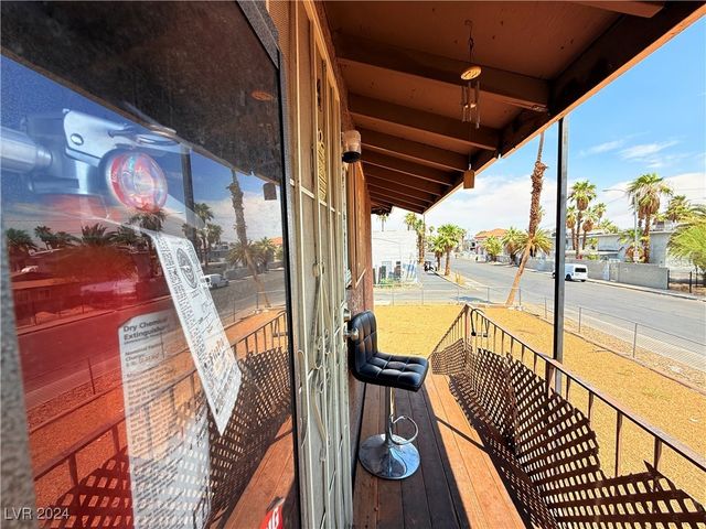 536 North Circle, Las Vegas, NV 89119