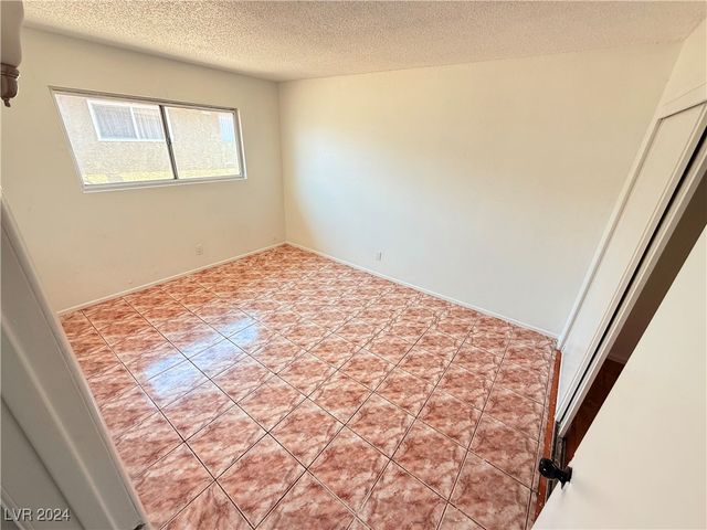 536 North Circle, Las Vegas, NV 89119