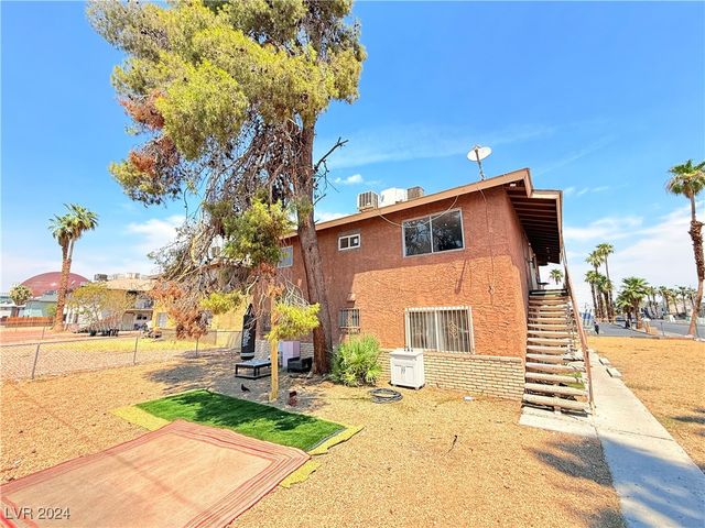 536 North Circle, Las Vegas, NV 89119