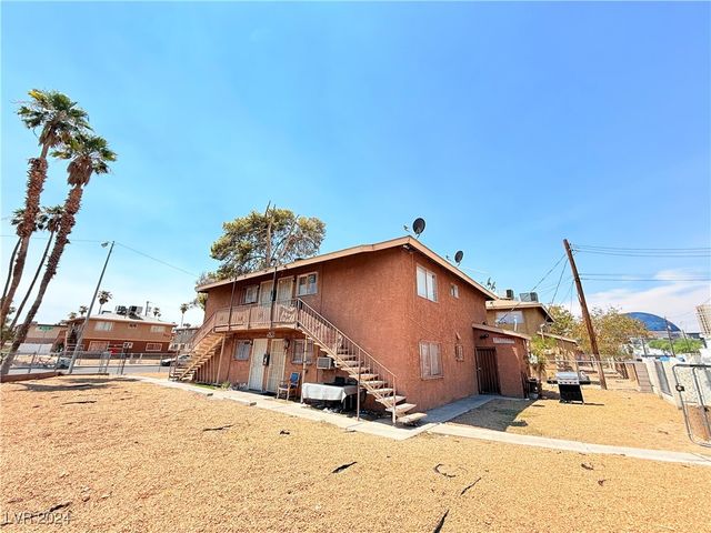 536 North Circle, Las Vegas, NV 89119