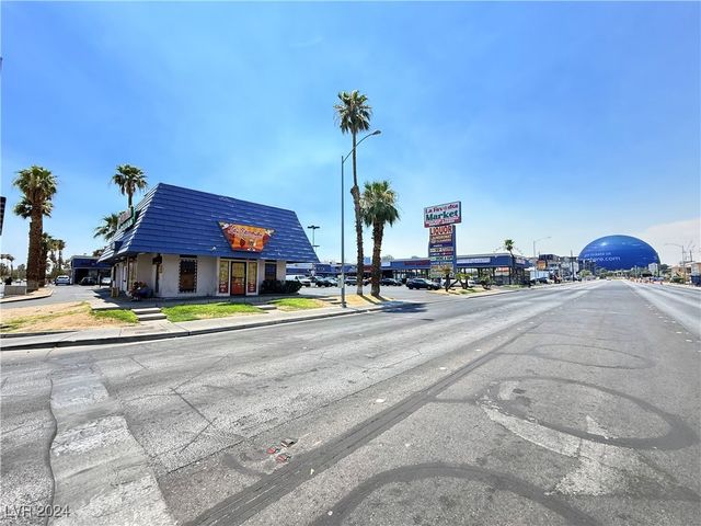 536 North Circle, Las Vegas, NV 89119