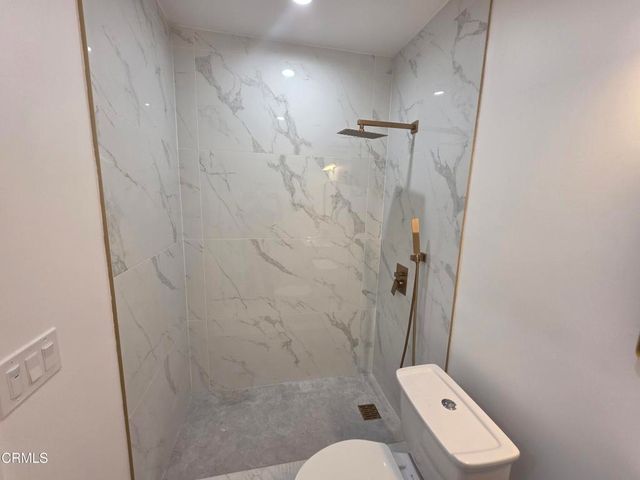 16034 San Fernando Mission Boulevard, Granada Hills, CA 91344