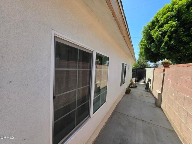 16034 San Fernando Mission Boulevard, Granada Hills, CA 91344