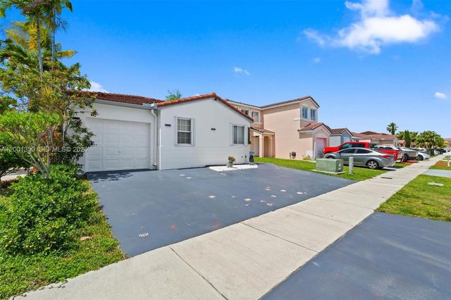 17434 SW 143rd Pl, Miami, FL 33177