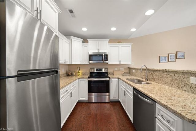 204 Oak Ridge Drive, Archdale, NC 27263