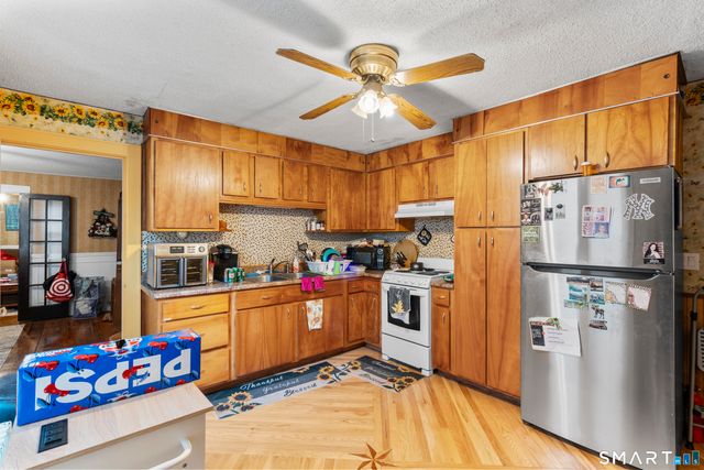 40 Church Street, Enfield, CT 06082