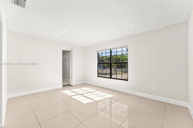 18055 W Sycamore Drive 1, Loxahatchee, FL 33470