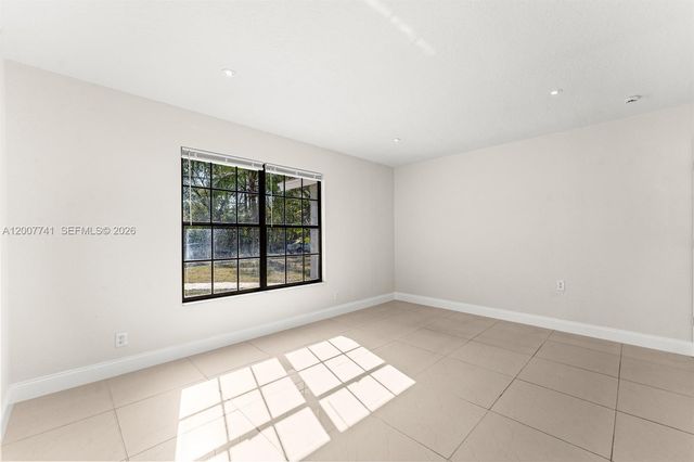 18055 W Sycamore Drive 1, Loxahatchee, FL 33470