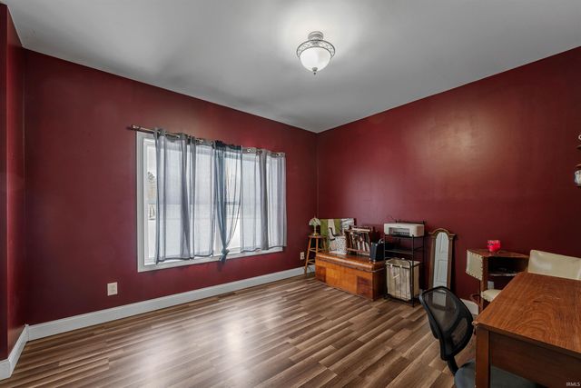 2325 N Huntington Road, Marion, IN 46952