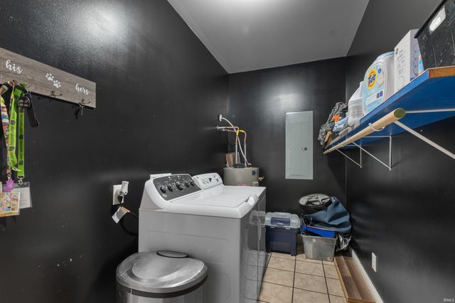 2325 N Huntington Road, Marion, IN 46952