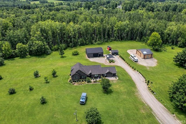 2325 N Huntington Road, Marion, IN 46952