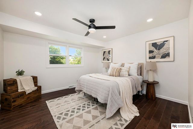 10436 M Street, Omaha, NE 68127