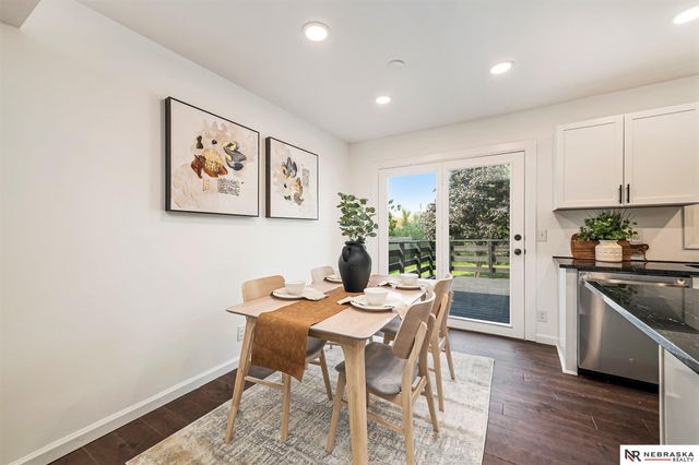 10436 M Street, Omaha, NE 68127