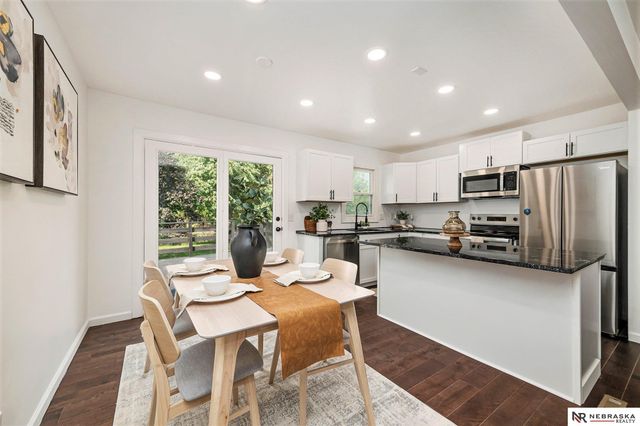 10436 M Street, Omaha, NE 68127