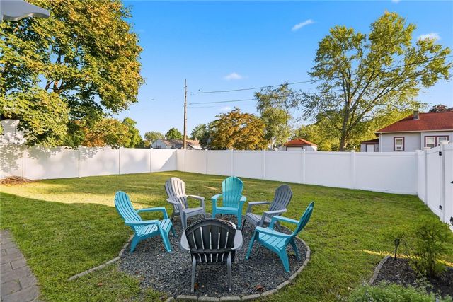 76 George Arden Avenue, Warwick, RI 02886