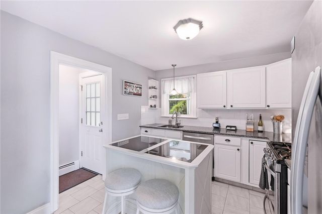 76 George Arden Avenue, Warwick, RI 02886