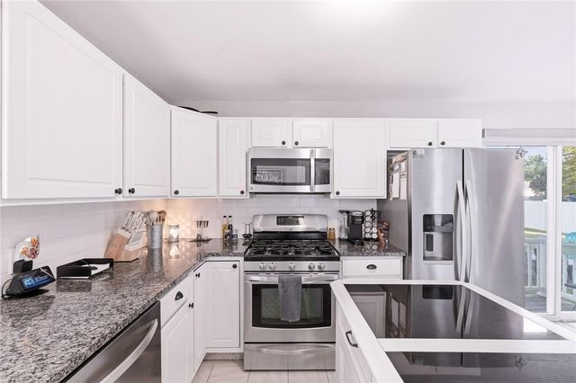 76 George Arden Avenue, Warwick, RI 02886