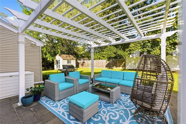 76 George Arden Avenue, Warwick, RI 02886
