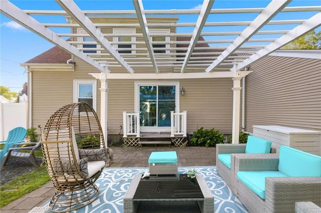 76 George Arden Avenue, Warwick, RI 02886