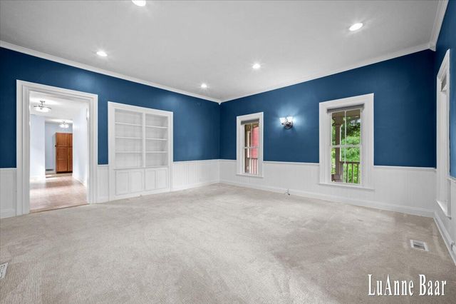 273 W Division Street, Rockford, MI 49341