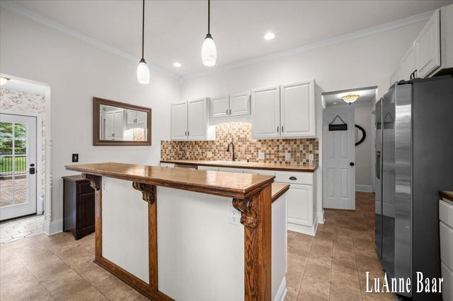 273 W Division Street, Rockford, MI 49341
