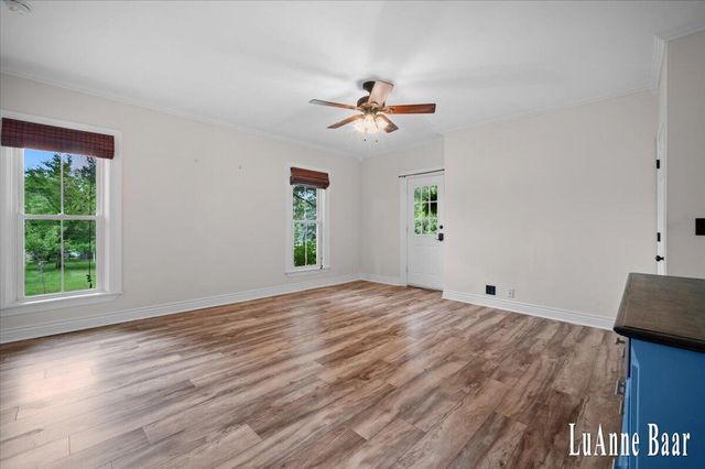 273 W Division Street, Rockford, MI 49341