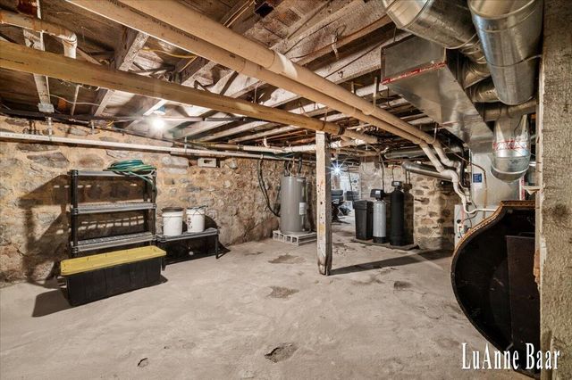 273 W Division Street, Rockford, MI 49341