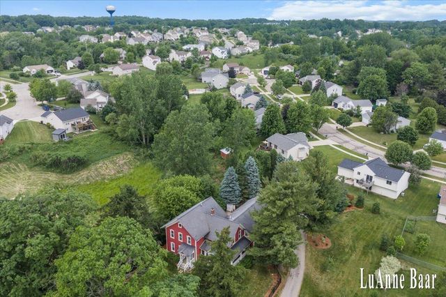 273 W Division Street, Rockford, MI 49341