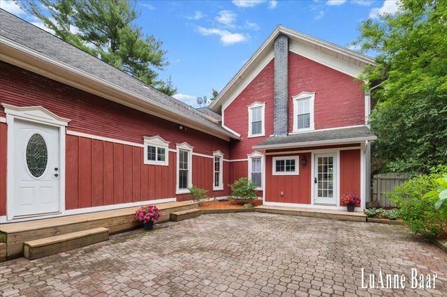 273 W Division Street, Rockford, MI 49341