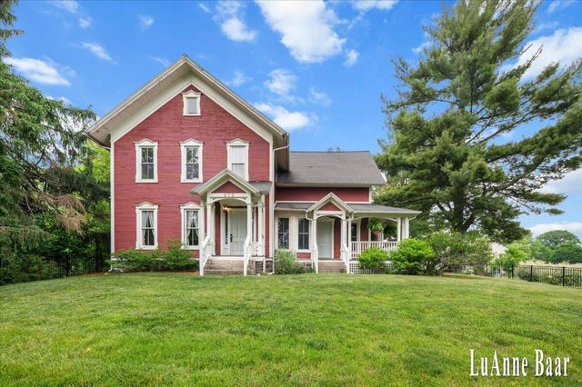 273 W Division Street, Rockford, MI 49341