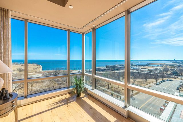 923 E Kilbourn AVENUE #802, Milwaukee, WI 53202