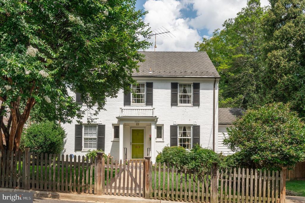 2237 48TH ST NW, Washington, DC 20007