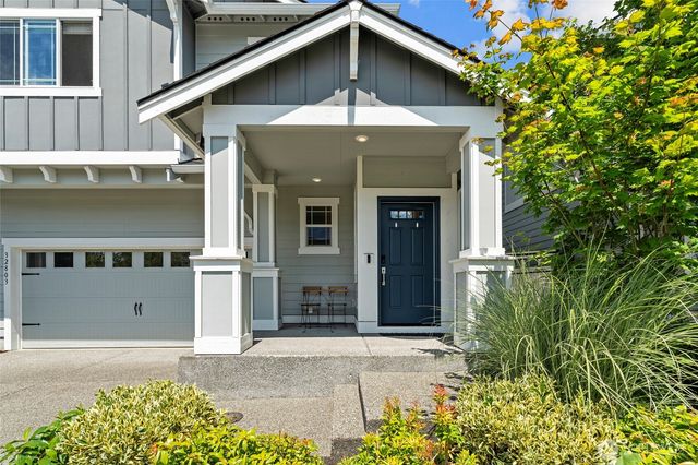 32803 Stuart Avenue SE, Black Diamond, WA 98010