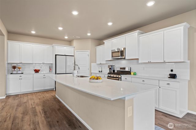 32803 Stuart Avenue SE, Black Diamond, WA 98010