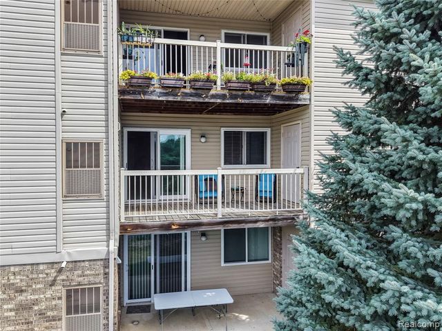 862 Amanda Lane, Pontiac, MI 48340