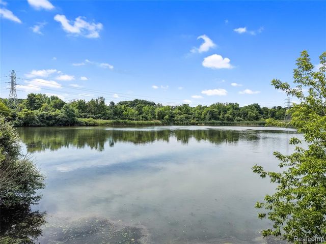 862 Amanda Lane, Pontiac, MI 48340