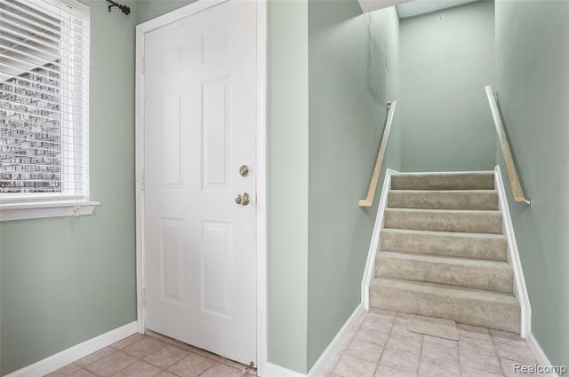 862 Amanda Lane, Pontiac, MI 48340