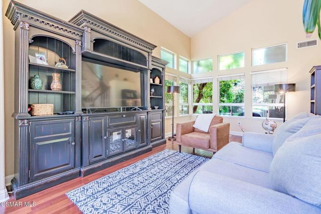776 Holbertson Court, Simi Valley, CA 93065