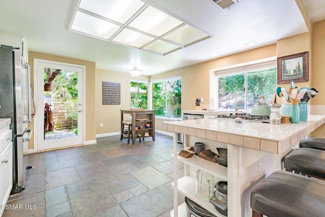 776 Holbertson Court, Simi Valley, CA 93065