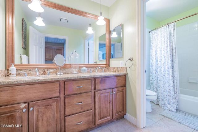 776 Holbertson Court, Simi Valley, CA 93065