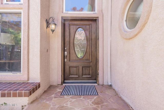776 Holbertson Court, Simi Valley, CA 93065