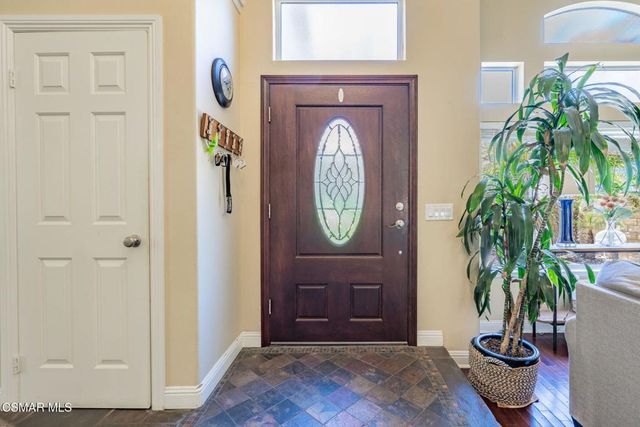 776 Holbertson Court, Simi Valley, CA 93065