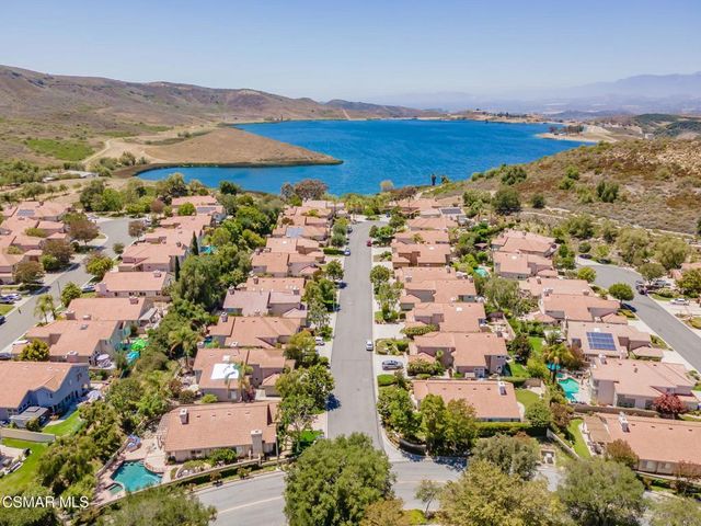 776 Holbertson Court, Simi Valley, CA 93065