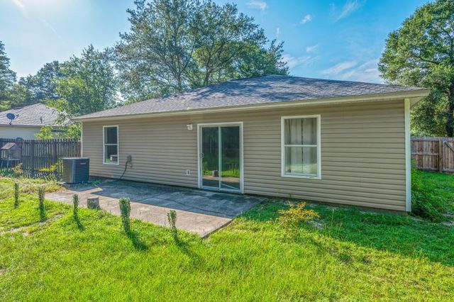 104 Cabana Way, Crestview, FL 32536