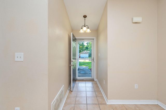 104 Cabana Way, Crestview, FL 32536