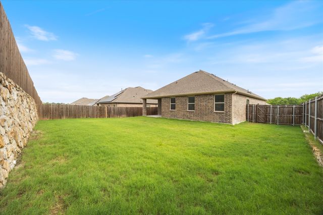 423 Highedge Drive, Fate, TX 75087